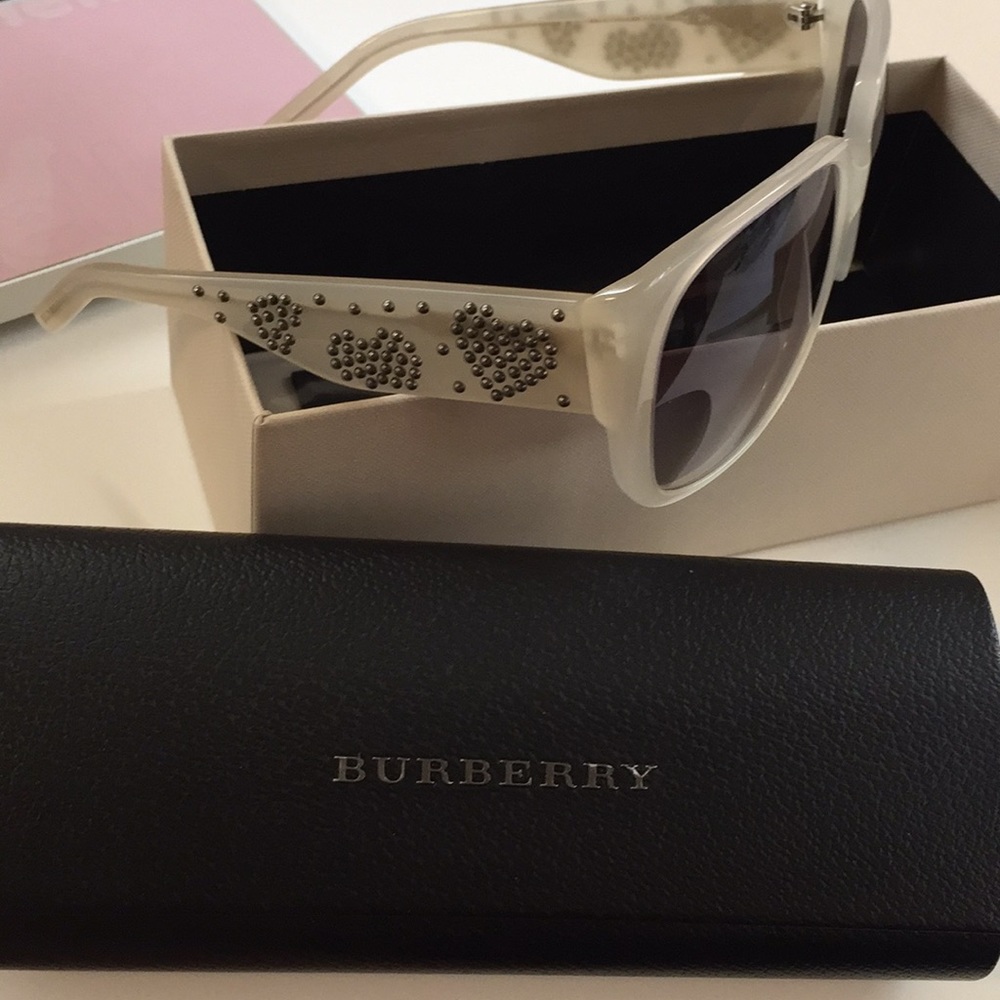 Burberry studded heart sunglasses